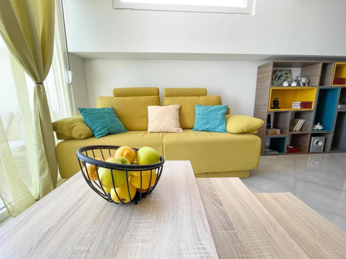 Al Mare Apartment อิกาโล ภายนอก รูปภาพ