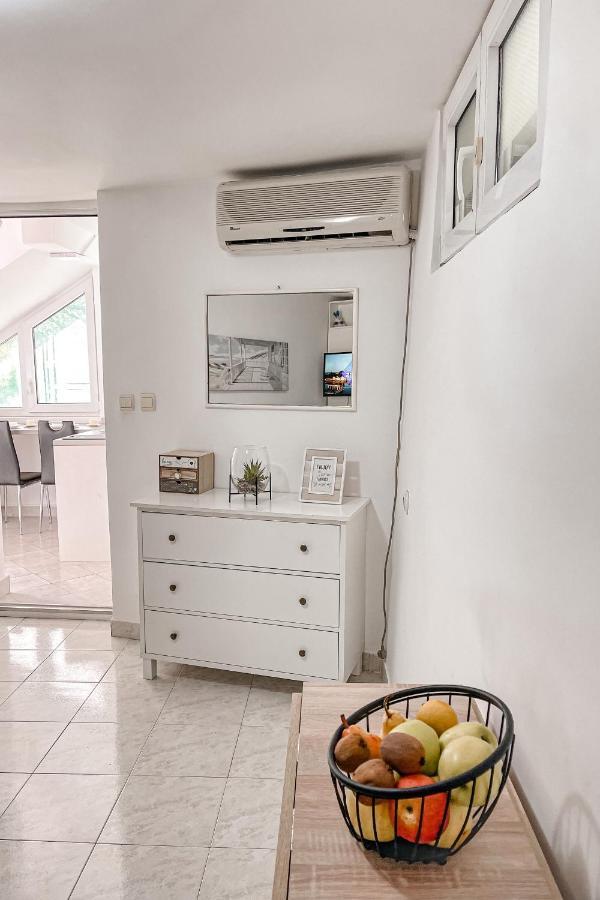 Al Mare Apartment อิกาโล ภายนอก รูปภาพ